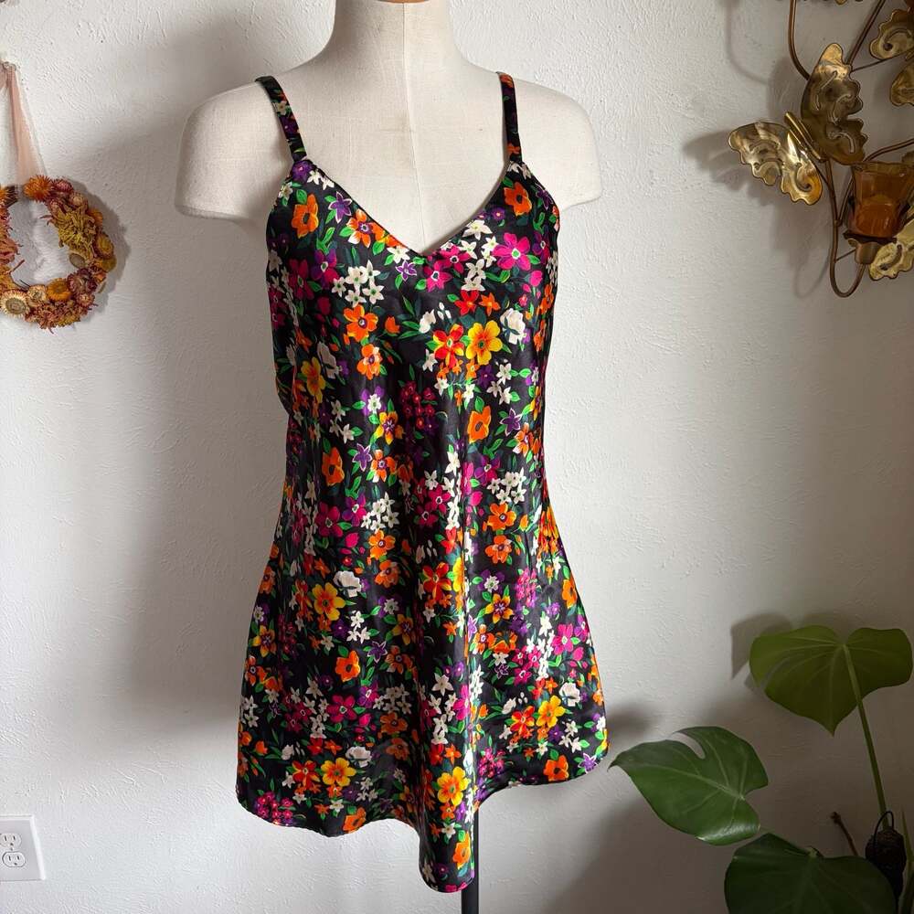90s Vintage Frederick’s of Hollywood Floral Slip Dress M